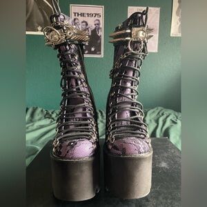 HAUNTED TRAITOR BOOTS-WIDOW-DOLLS KILL SIZE 8M